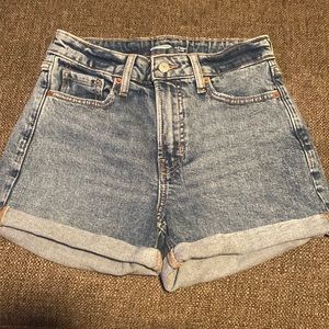 Old Navy O.G Straight Jean Short